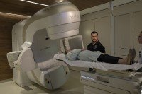 Intensity-modulated radiation therapy (IMRT)