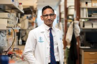 MSK physician-scientist Vinod Balachandran